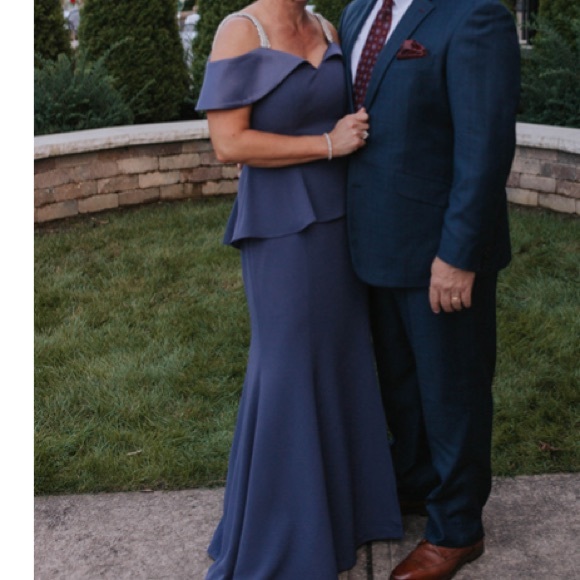 DAYMOR Couture Dresses & Skirts - DAYMOR Couture formal gown